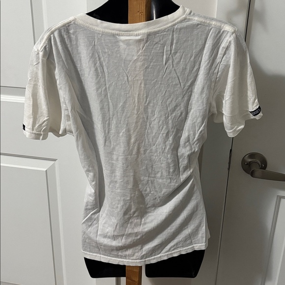 FREE ADD ON Crooks & Castles V-Neck T-shirt - Picture 2 of 8